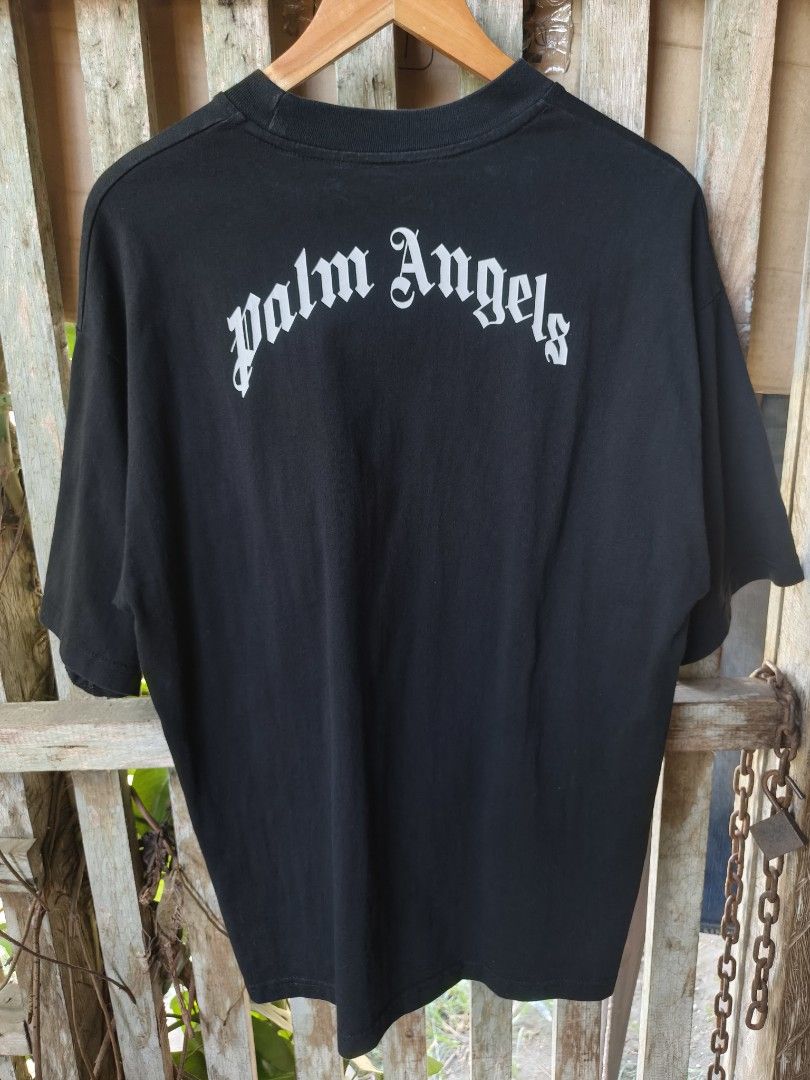 PALM ANGEL (Category: Tshirts & Polo Shirts ) located in Tagbina. Submitted by stephen_migraso (Listing ID 1468961883, Image 2). Description: excellent condition.