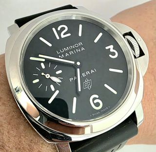 (Category: ) located in . Submitted by watch-collection (Listing ID 1469020007, Image 1). Description: .