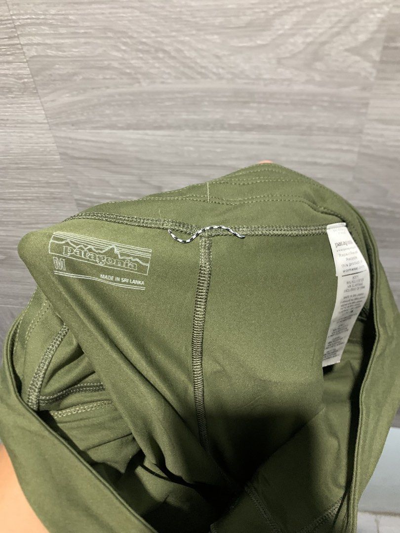 PATAGONIA (Category: Activewear) located in San Jose. Submitted by vedaniaarv64346 (Listing ID 1469036489, Image 3). Description: Issue minimal glued part lang not visible Size 30 to 34 .