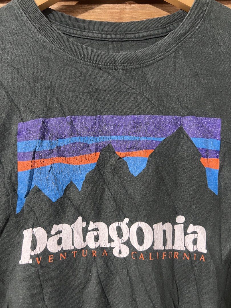 Patagonia (Category: Tshirts & Polo Shirts ) located in Jaen. Submitted by 17thstreetclo.bymkdl (Listing ID 1469054609, Image 2). Description: Patagonia long sleeves 9/10 color rate Issue minimal crack prints Need wash fresh from bale 21.5x28.5 dimensions .