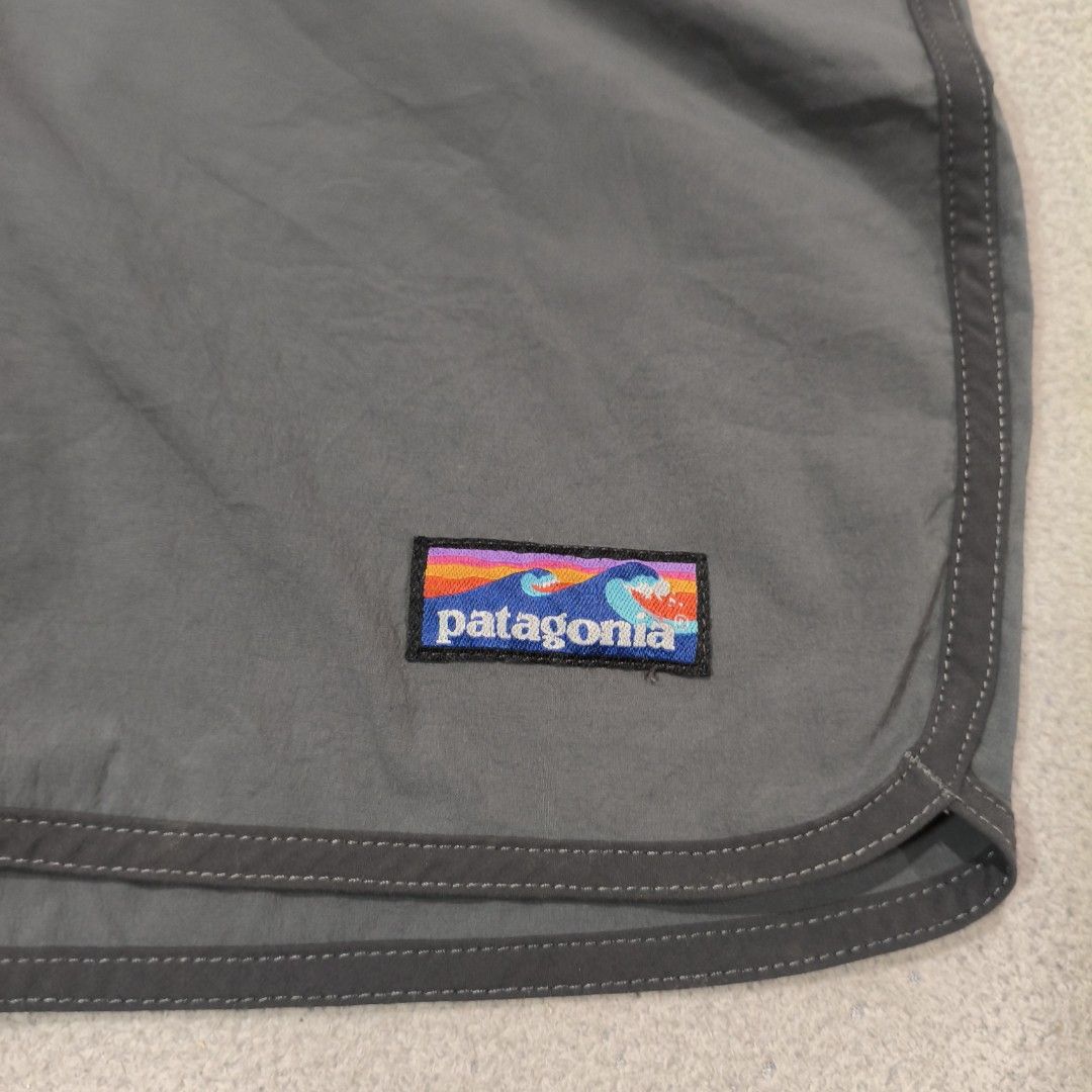 Patagonia board short for men (Category: Swim Trunks & Board Shorts) located in Calatrava. Submitted by ermitany0 (Listing ID 1469097953, Image 2). Description: Patagonia board short very good condition size: 35-36 length: 18" Hem: 12.5" check photos for more details ✅⬇️ location: Negros Occidental PM if interested 📩📩📩📩.
