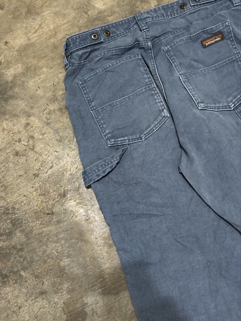 Patagonia Double Knee Work/Carpenter Pants (Category: Jeans) located in Alicia. Submitted by sammyviloria (Listing ID 1469049205, Image 3). Description: Size 33-34 Length- 40 .