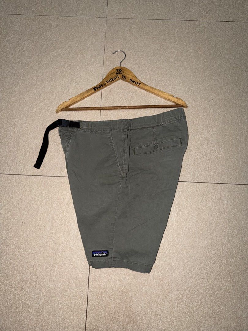 PATAGONIA SHORT (Category: Shorts) located in Manila. Submitted by triptothrift7 (Listing ID 1469101015, Image 1). Description: message if you are interested! for fast transaction PATAGONIA SHORT for only 799 size medium waistline 32 x 34 length 18 above the knee no issue need wash only excellent condition color rate 9/10 mode of payment gcash or bank transfer location Biñan laguna.