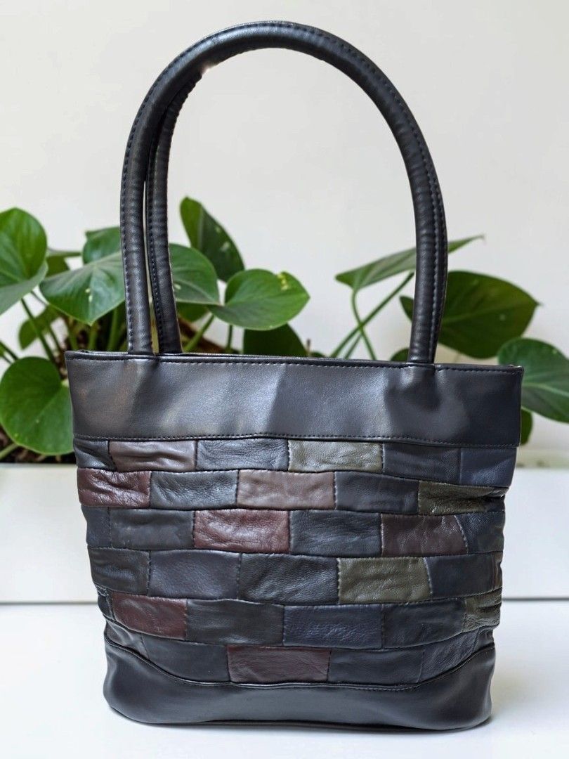 PATCHWORK GENUINE SOFT LEATHER TOTE (Category: Shoulder Bags) located in Las Pinas. Submitted by annachiaonair2037 (Listing ID 1469003838, Image 2). Description: PATCHWORK GENUINE LEATHER TOTE FROM JAPAN PUWEDW SHOULDER GENUINE LEATHER HANDLE DROP 7" H 8.5" L 10.5" W 3.5".