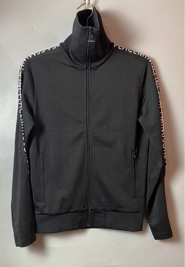Peaceminusone Jacket (Category: Coats, Jackets and Outerwear) located in Quezon City. Submitted by loloyz123 (Listing ID 1469077448, Image 1). Description: Peaceminusone Jacket Condition: Very good Color rate: 10/10 Color: Black Size: Medium l: 26 W: 19 inches.