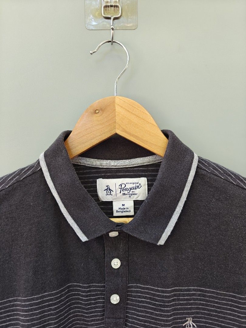 Penguin (Category: Tshirts & Polo Shirts ) located in Alaminos. Submitted by epargne (Listing ID 1468961374, Image 3). Description: ◾Size : Medium ◾Dimes : Length"28 , Width"20 ◾VGOOD CONDITION! ◾WASHED W/ FABCON AND READY TO WEAR 🛒Price : + Shipping fee.