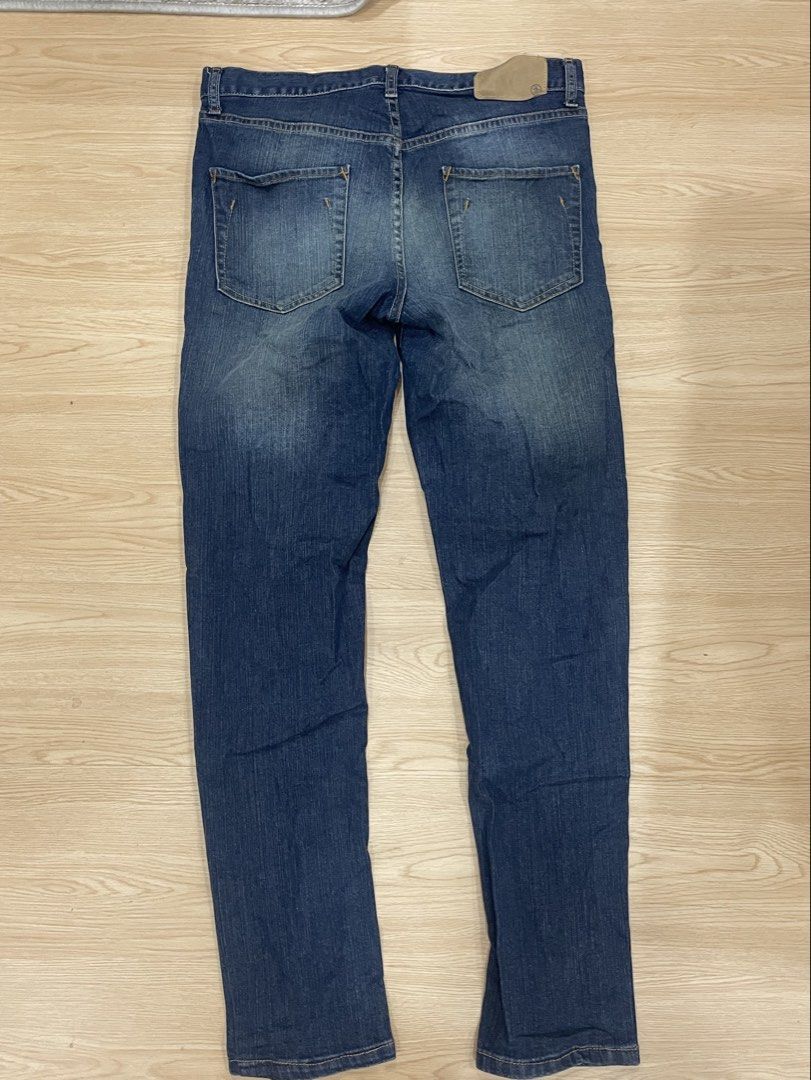 Penguin Jeans (Category: Jeans) located in Manila. Submitted by bedlambuzz (Listing ID 1469079890, Image 3). Description: WYSIWYG ALL JEANS ARE USED BUT FULLY WEARABLE BUTTONS AND ZIPPERS INTACT MAY HAVE SLIGHT DISCOLORATION OR SMALL FLAWS.
