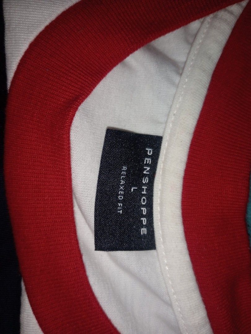 Penshoppe relaxed fit shirt (Category: Formal Shirts) located in San Sebastian. Submitted by aikel123 (Listing ID 1468992906, Image 2). Description: Penshoppe relaxed fit striped shirt, size large.