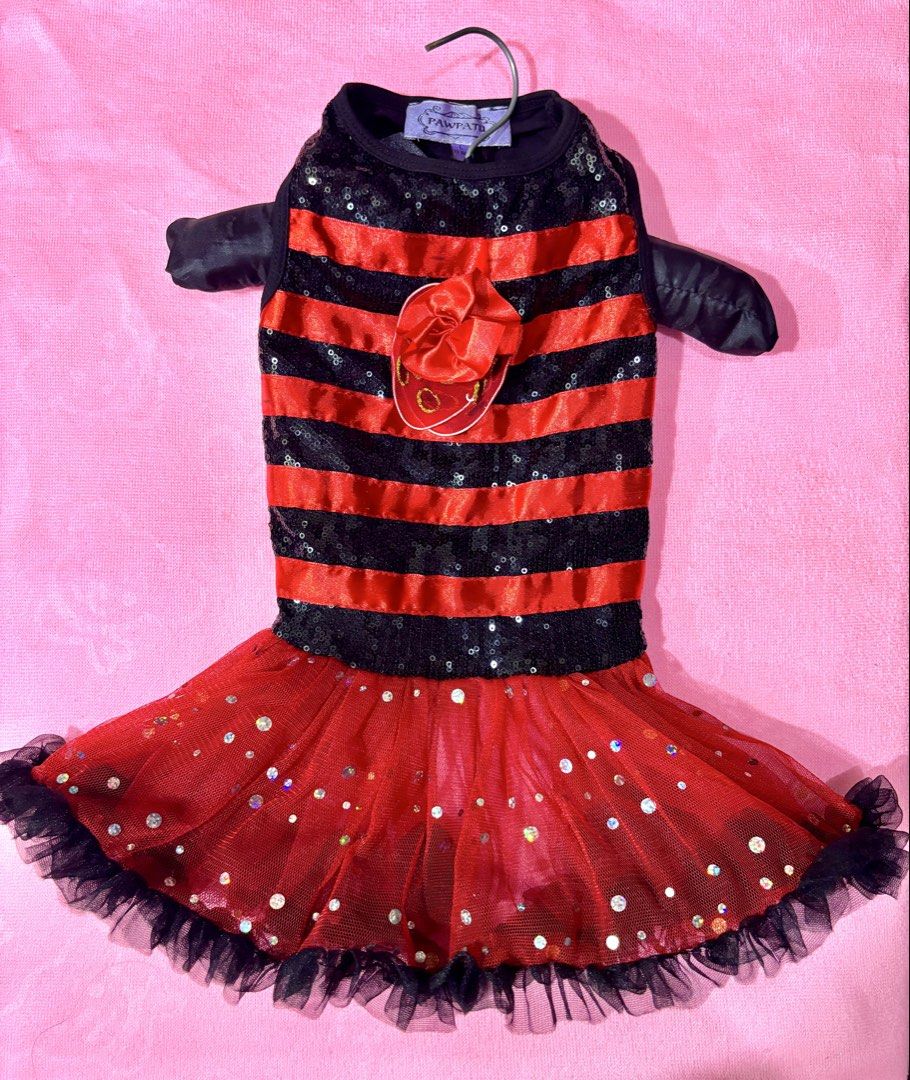 Pet Used Clothes (Category: Homes & Other Pet Accessories) located in Manila. Submitted by yunah08 (Listing ID 1469077370, Image 2). Description: Used clothes if Shih tzu princess. Medium Size dog. Theme Clothes for halloween, christmas, valentines, and bday or everyday wear. Some bought overseas. Take all with free toys. .