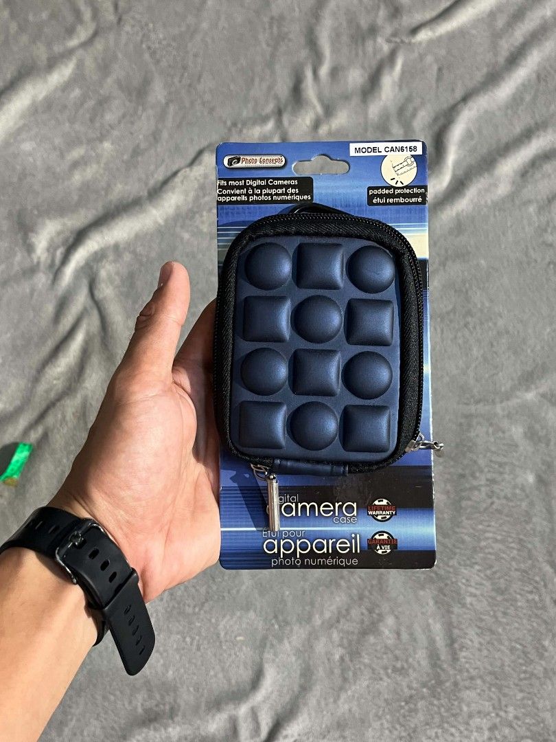 Photo Concepts Digital Camera Case (Category: Luxury Accessories) located in Manila. Submitted by zenwind_3cdc42 (Listing ID 1469085689, Image 1). Description: brand-new Photo Concepts Digital Camera Case + Shipping brand new.