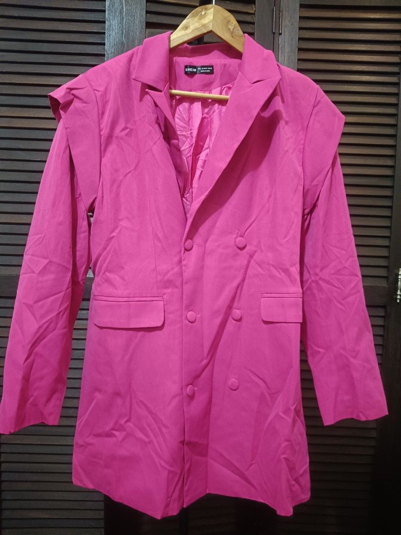 Pink Blazer Coat (Category: Coats, Jackets and Outerwear) located in Manila. Submitted by byjrb (Listing ID 1469058876, Image 2). Description: 🛍️ Brand-new items from SHEIN, Emery Rose, Zaful, No brand & more! Size : Large 📦 Shipping: LBC / J&T / Lalamove 💸 MOP: GCash / BPI only Note : Brand is listed as SHEIN for listing purposes. All items are sourced from shein-bales. Shipping schedule. Wednesday and Saturday : shipping day..