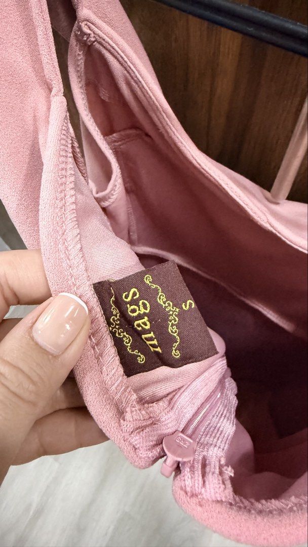 Pink Dress (Category: Dresses) located in San Jose del Monte. Submitted by ladypharmacist (Listing ID 1469099464, Image 3). Description: RFS: Decluttering No issues. Used once only for an event. 📍 Location: SJDM, Bulacan 📦 Delivery fee c/o buyer 🚚 Lalamove or Grab only.