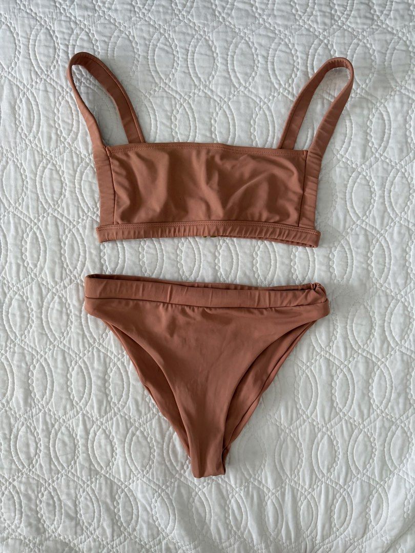Pink Eighth Mermaid Bikini (Category: Bikinis & Swimsuits) located in Quezon City. Submitted by kelangot (Listing ID 1468999849, Image 1). Description: Selling this item in great condition! Brand: eighth mermaid Size: small Condition: worn only once or twice Color: pink RFS: decluttering 📦 Shipping: C/O buyer 💸 Payment: GCash, BPI, or GoTyme Feel free to message me for inquiries Strictly no cancellations, returns, or refunds. Happy shopping! ♡.