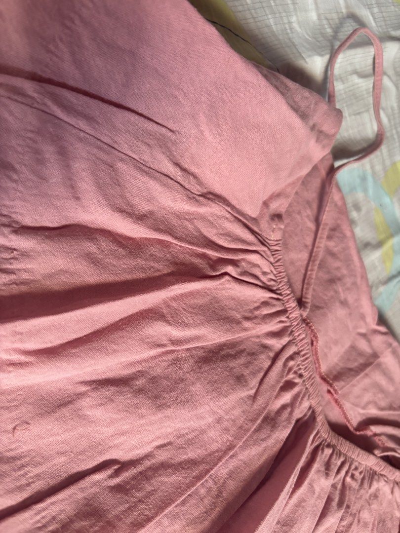 Pink Flowy Linen Crop Top (Category: Sleeveless) located in Vigan. Submitted by prelovedbyr.1 (Listing ID 1469161759, Image 3). Description: personal preloved item barely worn color may vary due to lighting fits xs-s condition: 10/10 flaws: none loc: vigan city, I.S. mop: gcash/maribank mod: J&T shipping fee will be shouldered by buyer :) .