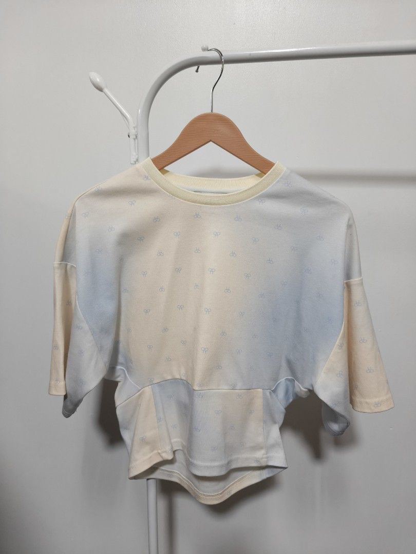 Plains and prints top (Category: Blouses) located in Quezon City. Submitted by glitz4chix (Listing ID 1468954260, Image 2). Description: .