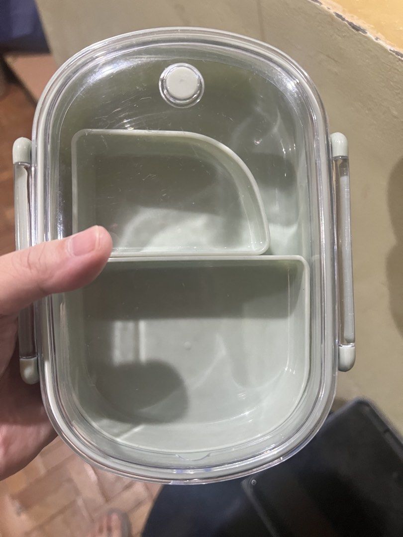 Plastic Baunan 🇺🇸 (Category: Food Organization & Storage) located in Paranaque City. Submitted by arianem031087 (Listing ID 1469026879, Image 1). Description: .