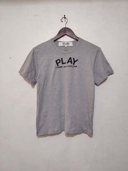 PLAY BLACK HEART PRINT // Small (Category: Luxury Apparel) located in Legazpi City. Submitted by urbangarmentsarch4500 (Listing ID 1469100487, Image 2). Description: PLAY BLACK HEART PRINT Excellent Condition Small W 18 L 24 GRAB 750 (Automatically YOURS)⛓️ --- ‼️w/ FREE STICKERS FOR EVERY PURCHASE⁉️ 🛒🛒🛒 SouthsideBizz BUY. SELL. TRADE. CONSIGN🗣️🤝🏼 BLESS THY HUSTLE! 🧿✨.