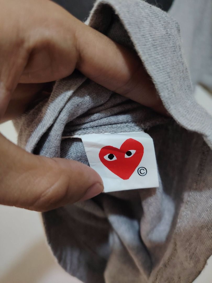 PLAY BLACK HEART PRINT // Small (Category: Luxury Apparel) located in Legazpi City. Submitted by urbangarmentsarch4500 (Listing ID 1469100487, Image 3). Description: PLAY BLACK HEART PRINT Excellent Condition Small W 18 L 24 GRAB 750 (Automatically YOURS)⛓️ --- ‼️w/ FREE STICKERS FOR EVERY PURCHASE⁉️ 🛒🛒🛒 SouthsideBizz BUY. SELL. TRADE. CONSIGN🗣️🤝🏼 BLESS THY HUSTLE! 🧿✨.