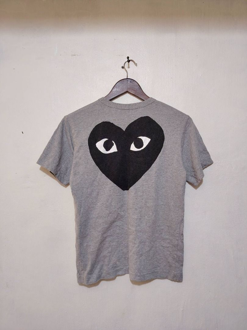 PLAY BLACK HEART PRINT // Small (Category: Luxury Apparel) located in Legazpi City. Submitted by urbangarmentsarch4500 (Listing ID 1469100487, Image 1). Description: PLAY BLACK HEART PRINT Excellent Condition Small W 18 L 24 GRAB 750 (Automatically YOURS)⛓️ --- ‼️w/ FREE STICKERS FOR EVERY PURCHASE⁉️ 🛒🛒🛒 SouthsideBizz BUY. SELL. TRADE. CONSIGN🗣️🤝🏼 BLESS THY HUSTLE! 🧿✨.