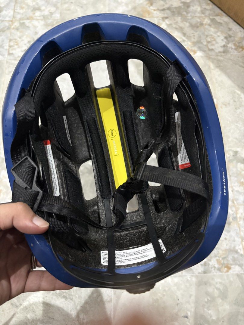 POC Ventral Mips cycling helmet (Category: Bicycles) located in Muntinlupa City. Submitted by pinkmoscat.o (Listing ID 1469096100, Image 3). Description: Selling Poc Ventral cycling helmet - Mips Size: medium No crash history, no dimples/dents Minor issue: clear coat slightly peeled due to race helmet stickers; does not affect performance RFS: decluttering Shipping via lalamove shouldered by buyer Location: Muntinlupa Payment via Gcash, BPI, or R