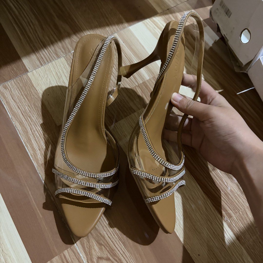 Pointed open toe high heels brown (Category: Heels) located in Baguio. Submitted by suffering (Listing ID 1469127092, Image 2). Description: .