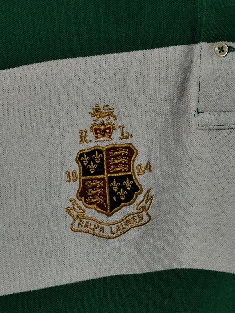 POLO RALPH LAUREN (Category: Tshirts & Polo Shirts ) located in Aroroy. Submitted by kramjoseph_6 (Listing ID 1468935614, Image 3). Description: Lenght:28.5 Width:20.5 excellent condition see pic issue.
