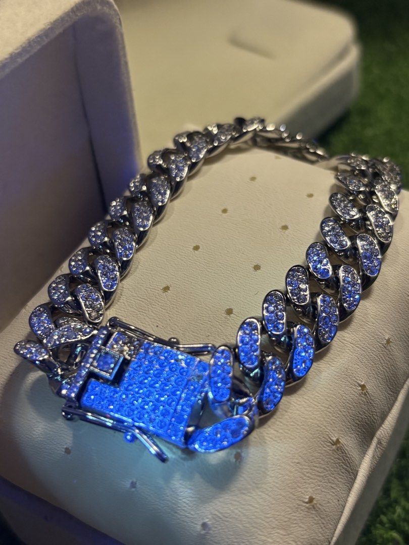 Power bracelet (Category: Bracelets) located in Davao. Submitted by ememlou17 (Listing ID 1469068918, Image 3). Description: Power mens tennis beacelet Size8-8.5 No markings Rodium/ Platinum over copper based metal Tarnish resistant with extra care Message me directly📩.
