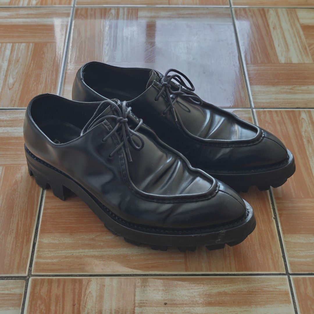 PRADA Lug Sole Derbys (Category: Dress Shoes) located in Bulacan. Submitted by rielrcmendoza (Listing ID 1468994449, Image 1). Description: Tagged Size: 8.5 US Condition: 9/10 Source: Graymatter.