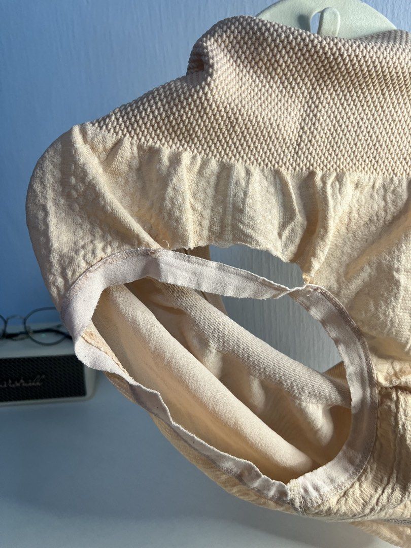 Preloved (Category: New Undergarments & Loungewear) located in Georgetown. Submitted by 24hurs_tw (Listing ID 1469047321, Image 3). Description: .