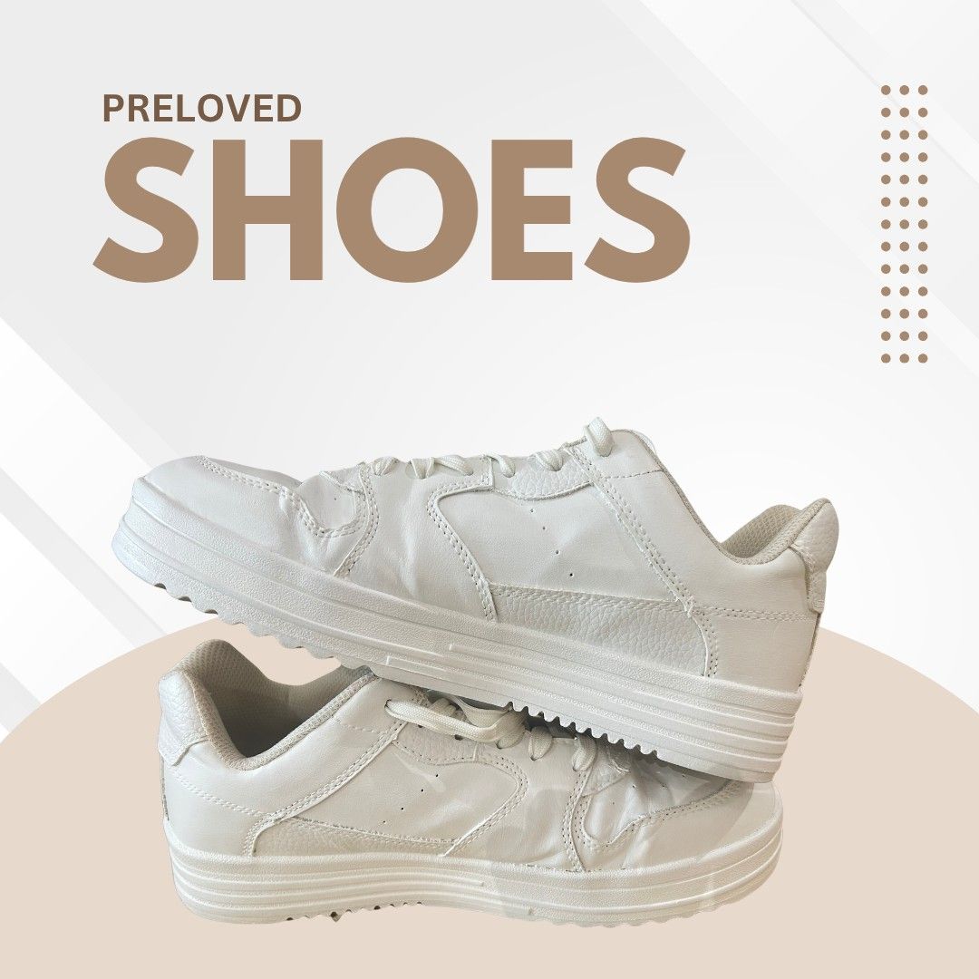 PRELOVED BERSHKA SNEAKERS (Category: Sneakers & Footwear) located in Quezon City. Submitted by ggb_brokerageservices202 (Listing ID 1468965172, Image 2). Description: Preloved Bershka Sneakers Brand: Bershka Size: EU 43 Category: Unisex Color : White Condition: Preloved Resell price 2,997 Made in Vietnam.