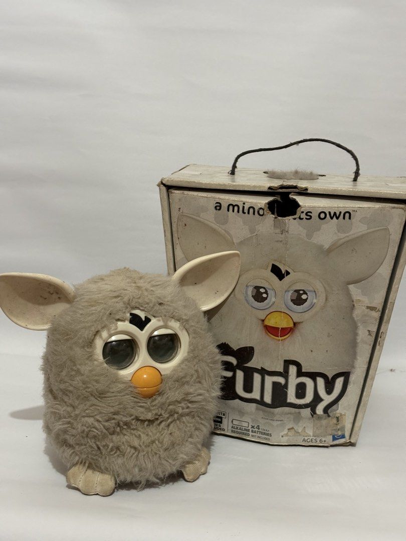 Preloved Furby (2012) Yeti (Category: Interactive Toys) located in Manila. Submitted by kakielutter (Listing ID 1469015182, Image 1). Description: PRELOVED FURBY (2012) YETI ╰ ₱500 (nego) ╰ with issues: stuck on “evil personality,” would randomly shut down, doesn’t move, right ear isn’t attached properly anymore, can’t tickle or pet properly MOD: to be shouldered by the buyer MOP: GCash .