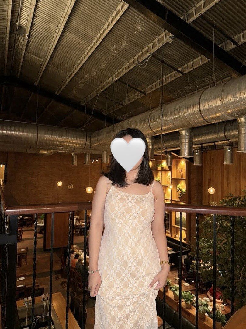 (Pre-Loved) Maxi Lace Dress (Category: Dresses) located in Quezon City. Submitted by ilyoongiii (Listing ID 1469161448, Image 1). Description: - used twice - can fit small to medium - pay as you order (listed price + delivery fee).