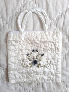 (Kategori: ) berada di . Dikirim oleh rrstore2 (ID iklan 1468980038, Gambar 1). Deskripsi: .