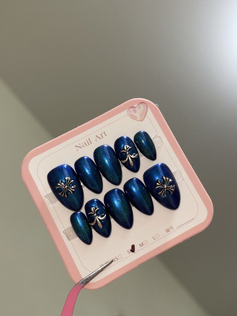 Press On Nails (Category: Hands & Nails) located in Manila. Submitted by purebear_480278 (Listing ID 1469001672, Image 1). Description: ✨Looking for beautiful, handmade press-on nails? I’ve got you covered! 💅 Made-to-Order & Customized Press-On Nails 🍀Price range ₱150-₱350 only ! 📦 Bulk orders are welcome 📍 Available in Taguig & Tondo Every set is carefully crafted to match your style and make your nails look salon-perfect. ✅Inclusions •Nail 