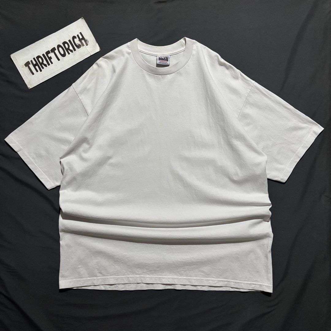 PRO CLUB PLAIN WHITE SHIRT (Category: Tshirts & Polo Shirts ) located in Taytay. Submitted by dwinsapparel (Listing ID 1469015437, Image 1). Description: PROCLUB PLAIN WHITE SHIRT W-25 L- 32 EXCELLENT CONDITION NEED WASH COMPLETE TAGS.