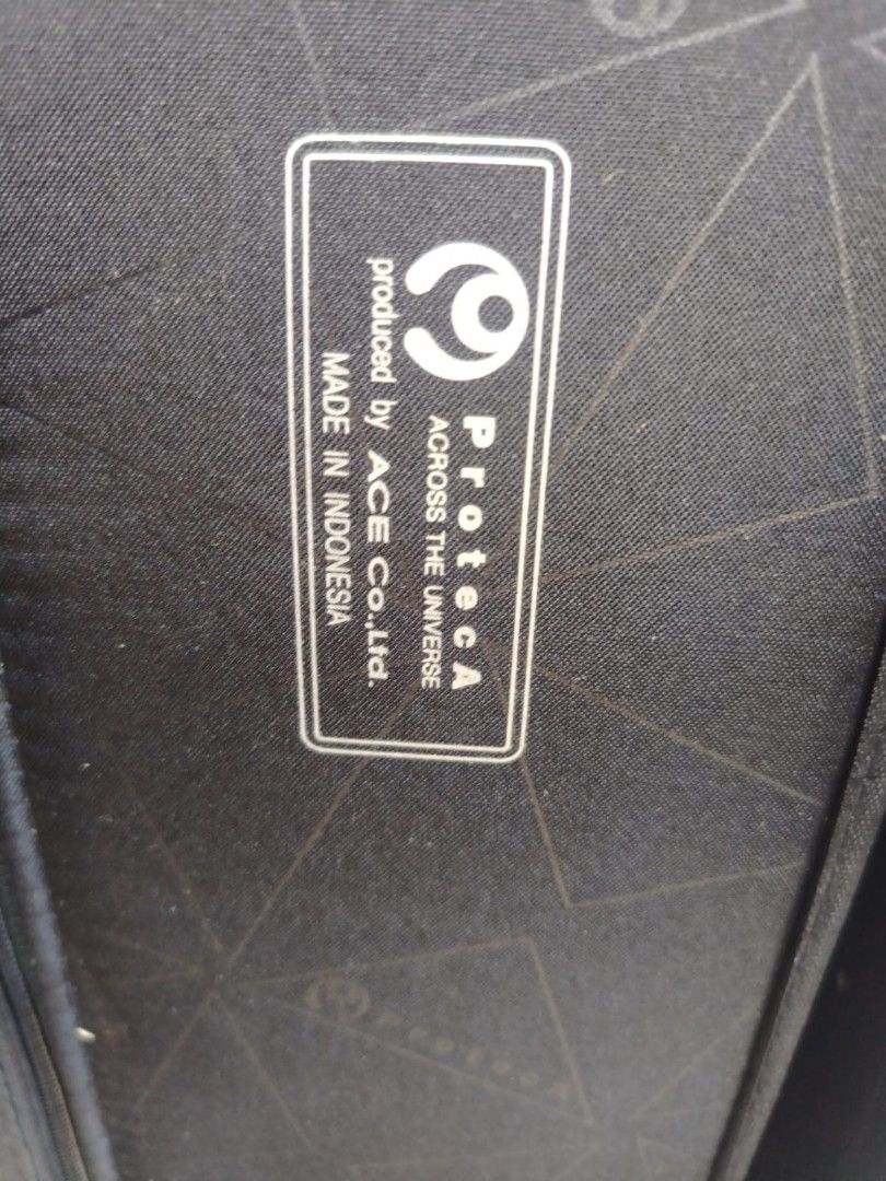 PROTECA BY ACE CO LTD. 27 INCHES LARGE SIZE (Category: Luggage) located in San Pedro. Submitted by surplus.faithenasha.2930 (Listing ID 1468947754, Image 3). Description: PROTECA BY ACE CO LTD 27INCHES LARGE SIZE ISSUE: MINIMAL SCRATCHES ONLY WITH COMPLETE KEYS 360° WHEELS LIGHTWEIGHT.
