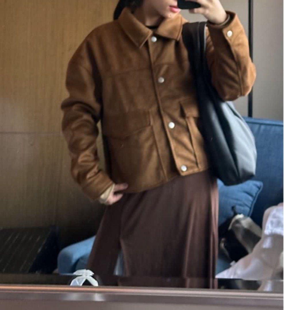 Pull & bear brown suede jacket (Winter & autumn) (Category: Coats, Jackets and Outerwear) located in Manila. Submitted by brownbutterlatte (Listing ID 1468942560, Image 3). Description: Favorite! Can pass as brand new. Used twice. No haggling please. Will rather keep it than selling low. Orig price: ₱2,595 (lost the tag) Super nice color & keeps you warm. Medium on tag. Size fits xs-medium. Helping tags Uniqlo Zara Bershka Stradivarius Patagonia 