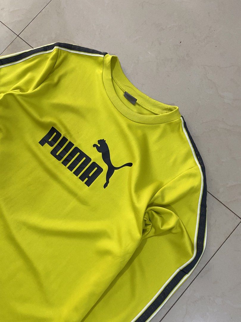PUMA BIG LOGO WOMENS DRIFIT LONG SLEEVE (Category: Longsleeves) located in Talisay. Submitted by hustlethrift_2600 (Listing ID 1468931694, Image 2). Description: PUMA BIG LOGO WOMENS DRIFIT LONG SLEEVE S-M 18 W 22 L VERY GOOD CONDITION 9.8/10 COLOR RATE QUICKDRY ISSUE : SCRATCHES SLEEVES (BACK PART) - 299 🏷️.