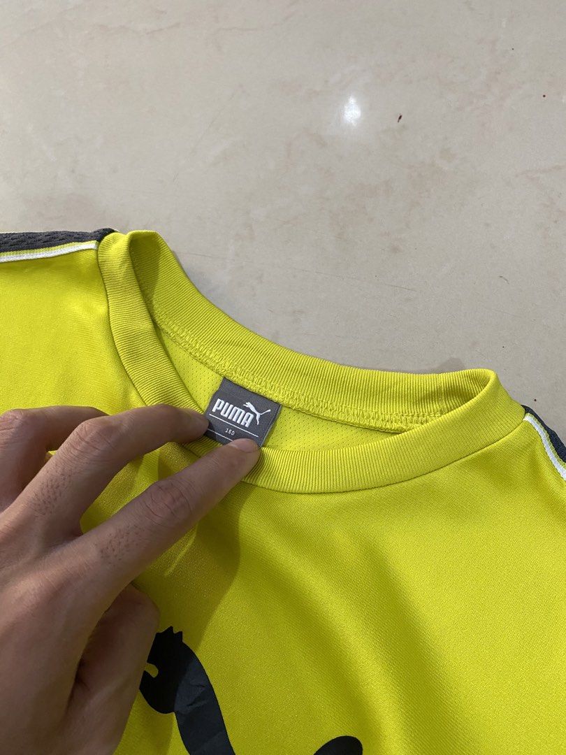 PUMA BIG LOGO WOMENS DRIFIT LONG SLEEVE (Category: Longsleeves) located in Talisay. Submitted by hustlethrift_2600 (Listing ID 1468931694, Image 3). Description: PUMA BIG LOGO WOMENS DRIFIT LONG SLEEVE S-M 18 W 22 L VERY GOOD CONDITION 9.8/10 COLOR RATE QUICKDRY ISSUE : SCRATCHES SLEEVES (BACK PART) - 299 🏷️.