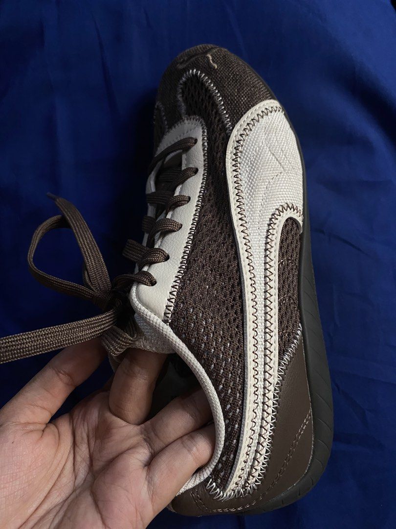 Puma Speedcat Aéré Sneakers (Category: Sneakers) located in Calapan. Submitted by chabiiiiiiiiiiiiiii (Listing ID 1468958974, Image 3). Description: Authentic Puma Speedcat Aéré Sneakers Flat bronze - frosted ivory Best fit 36eu Minor flaws.