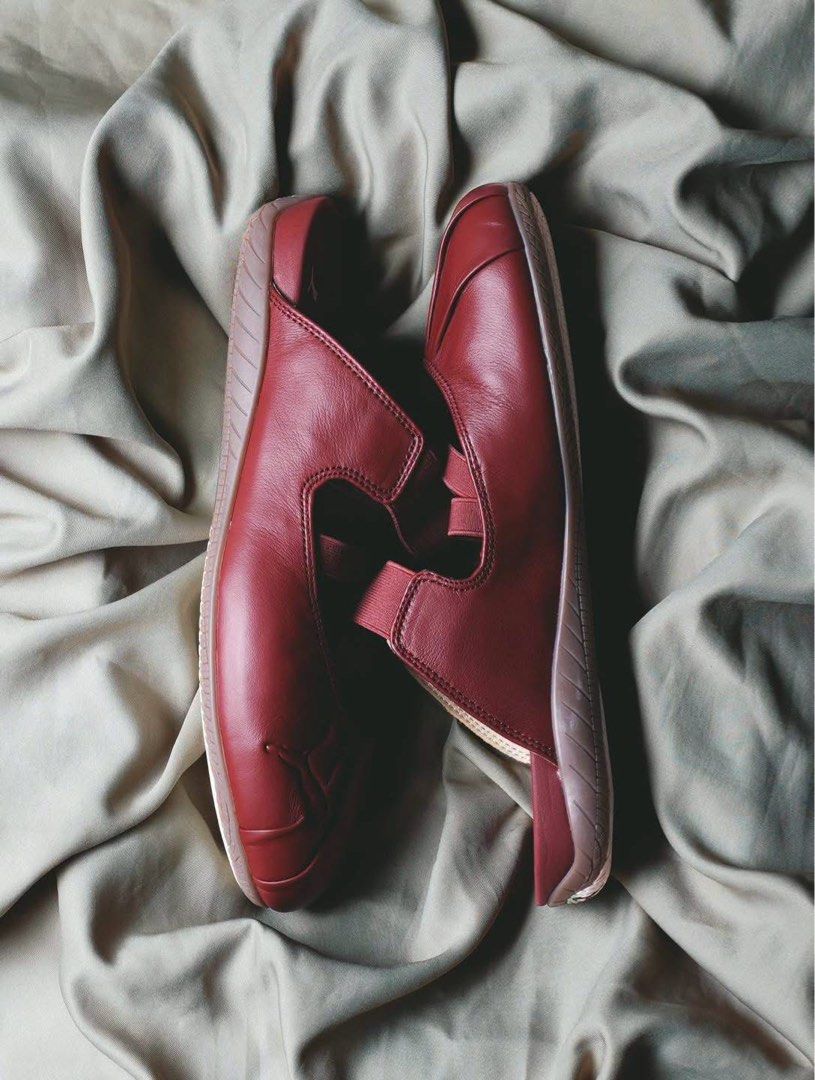 Puma Speedcat Mule ‘Burgundy’ (Category: Sneakers) located in Manila. Submitted by collectorfinds (Listing ID 1468977233, Image 2). Description: “RED HOT. LOW PROFILE. ALL ATTITUDE.”🔥⚡️ Puma Speedcat Mule ‘Burgundy’ Women’s US Size 7 ❌ Before ₱ 7,985 ✅ NOW ₱ 6,485 ONLY 📩 PM us to purchase 📍2nd Floor, 317 Fernando Poe Jr Ave . Quezon City. Right above Yamaha near LRT 1 - Roosevelt Station. 📈 Prices subject to change without notice.