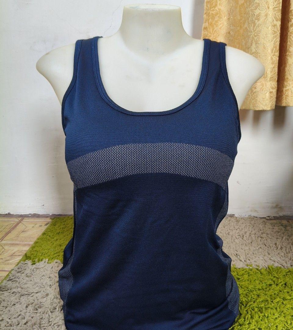 Puma sports top (Category: Activewear) located in Midsayap. Submitted by leighdeelovelylocks (Listing ID 1468976083, Image 2). Description: .