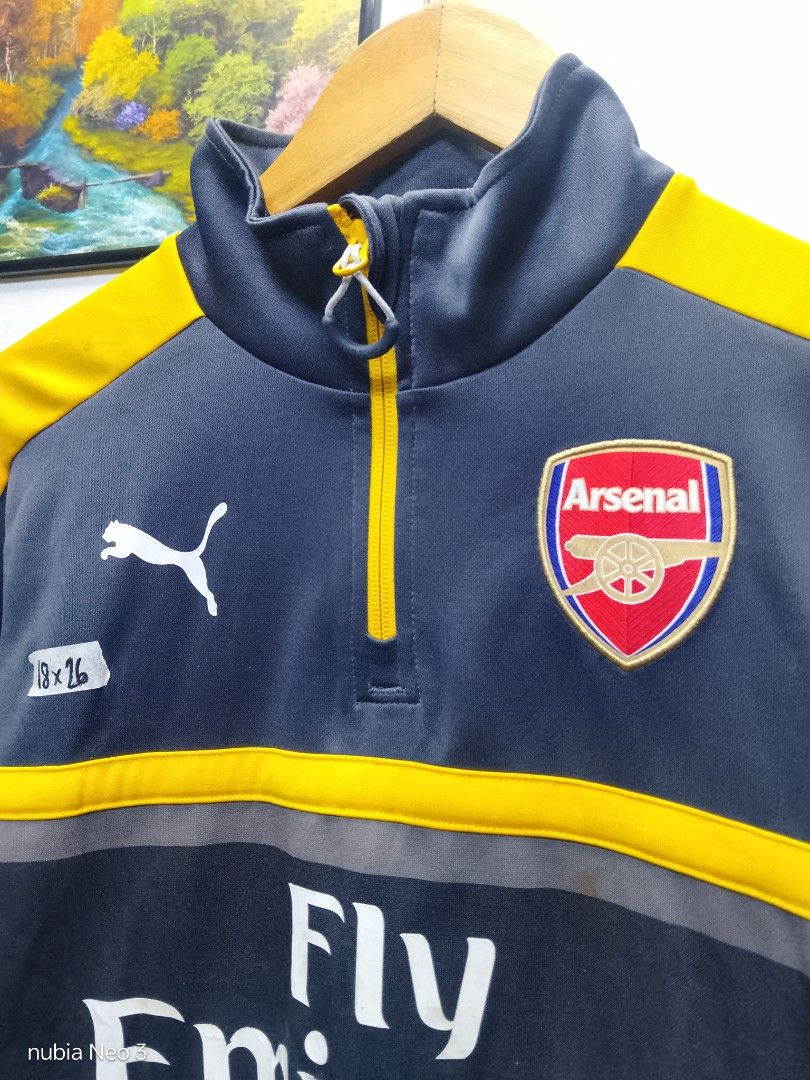 puma X fly emirates jacket (Category: Coats, Jackets and Outerwear) located in Valenzuela. Submitted by joshwrldselection (Listing ID 1469105071, Image 2). Description: small very good condition need wash on print thrift..