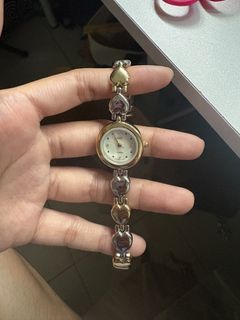 (Category: ) located in . Submitted by esnairahhh (Listing ID 1468949218, Image 1). Description: .