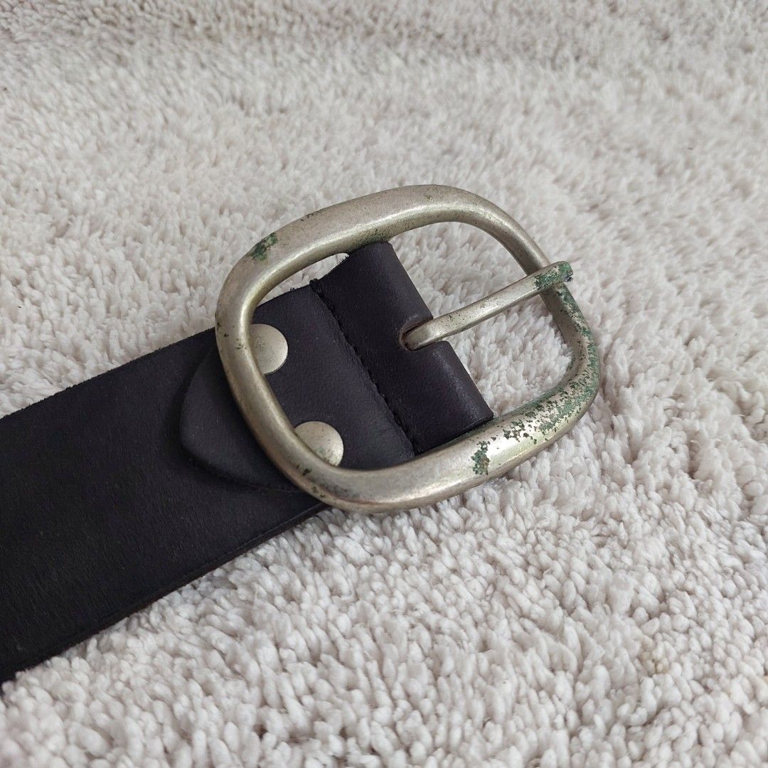 QUADRO Genuine Leather Thick Belt Black (Category: Belts) located in Caloocan City. Submitted by 2ndhand.manila (Listing ID 1468941273, Image 2). Description: Swipe left for more photos and measurements. ▪️NO COD/COP ▪️Ship thru J&T ▪️Lalamove/Grab Express ▪️G-Cash or Bank Transfer ▪️Location: North Caloocan.