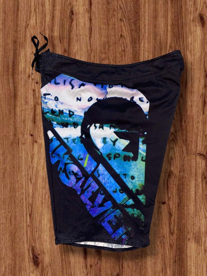 Quiksilver y2k (Category: Swim Trunks & Board Shorts) located in Rizal. Submitted by kassifllanto (Listing ID 1468983021, Image 1). Description: 599 for 2pcs Size 36 and 34.