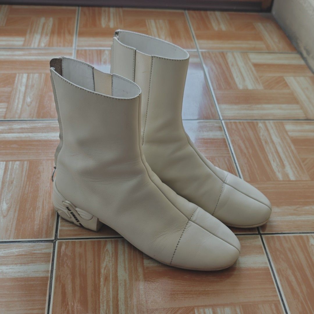 RAF SIMONS Solaris Boots (Category: Dress Shoes) located in Bulacan. Submitted by rielrcmendoza (Listing ID 1468995368, Image 1). Description: Tagged Size: 42 EU Condition: 8/10 Source: TheSixthSense.