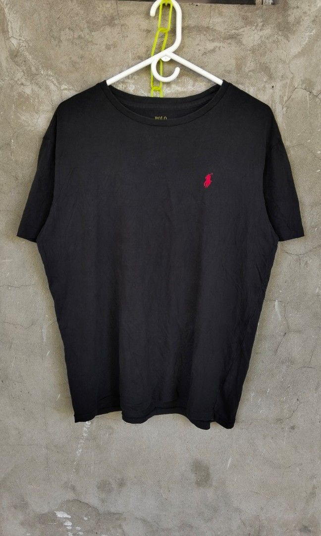 Ralph Lauren (Category: Tshirts & Polo Shirts ) located in Alaminos. Submitted by thrift-matic (Listing ID 1469016252, Image 1). Description: .