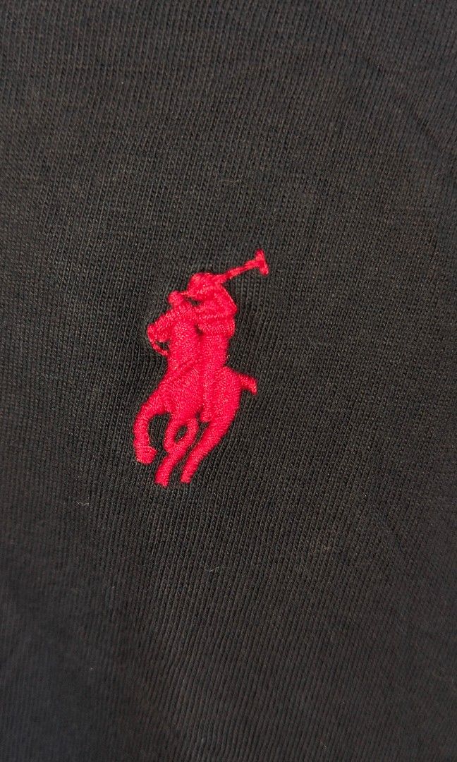 Ralph Lauren (Category: Tshirts & Polo Shirts ) located in Alaminos. Submitted by thrift-matic (Listing ID 1469016252, Image 2). Description: .