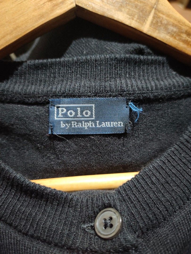 Ralph Lauren cardigan (Category: Activewear) located in Bacolod City. Submitted by streetlux.ph_v2 (Listing ID 1469085559, Image 2). Description: Ralph Lauren cardigan 🏇 ✔️s on tag ✔️ 19 by 25 ✔️ cut qr ✔️ Asnew condition ✔️10/10 cr ✔️ Personal buyer 💰580 Location: Bacolod City ✈️.